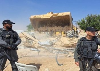 Fuerzas de Israel destruyen estructuras palestinas en Cisjordania