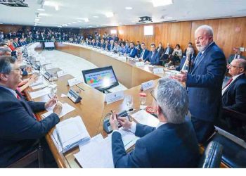 Lula y gobernadores regionales divulgan una carta en defensa de democracia brasileña