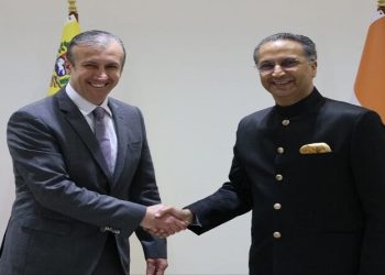 Venezuela propone crear Banco de desarrollo energético