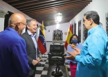 Presidente de Venezuela dialoga con Rodríguez Zapatero