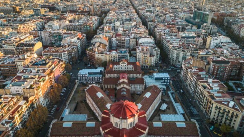 El Ayuntamiento de Barcelona adquiere 24 nuevas viviendas para destinarlas al alquiler social en el eje verde de Consell de Cent