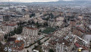 Sira Rego traslada “toda la solidaridad de IU” ante la catástrofe generada por los graves terremotos que afectan a una amplia zona de Turquía y Siria