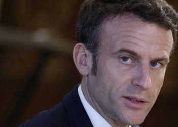 Macron opina que no existe salida militar del conflicto en Ucrania