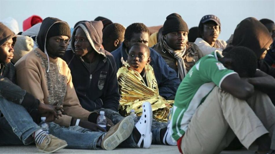 Desembarcaron en Italia más de 12 mil inmigrantes en 50 días