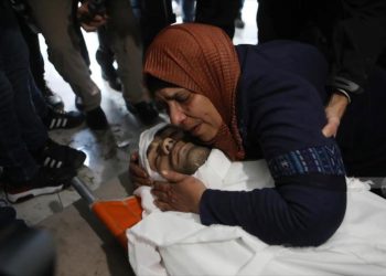 Fuerzas israelíes mantienen un asedio contra la ciudad palestina de Jericó