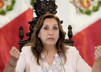 La Policía Anticorrupción registra la casa de la presidenta peruana Dina Boluarte