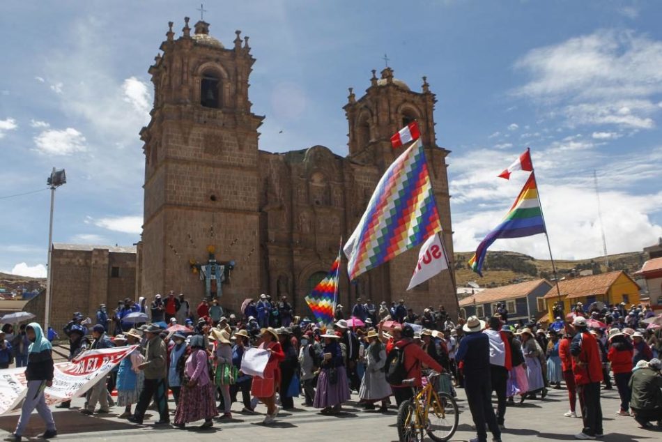 Aymaras alertan de una guerra civil si el gobierno envía más militares a Puno
