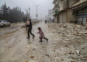 Mujeres y niñas, las más afectadas por el terremoto en Turquía y Siria
