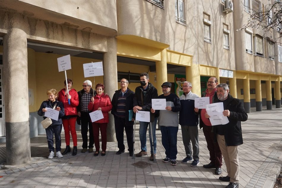 Los afectados piden la intervención del Defensor del Pueblo para que la Comunidad de Madrid elimine el amianto de 200 viviendas públicas de Vicálvaro