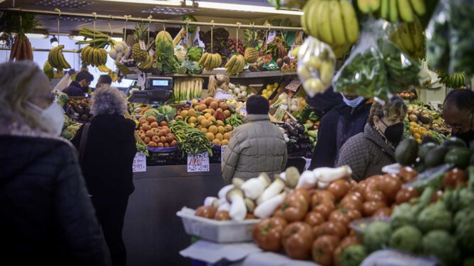 Rego defiende “una intervención en los precios de los alimentos, perfectamente contemplada en el marco europeo” para que las “grandes empresas no sigan haciendo caja con la crisis”