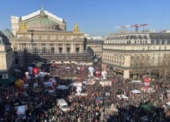 Continúan protestas en Francia contra la reforma de pensiones