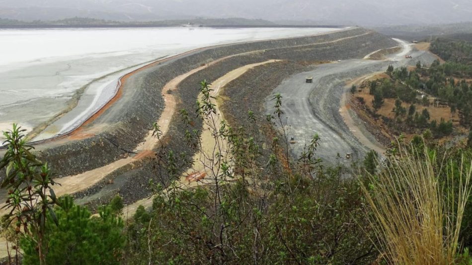 La seguridad de las presas de Riotinto en manos de consultores que afirman que el río Odiel desemboca en el Mediterráneo