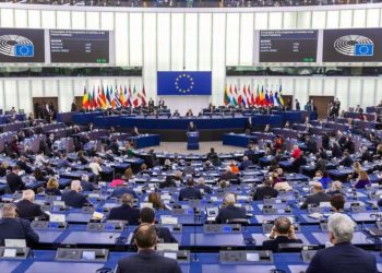 Los vínculos empresariales del entramado OCU/Euroconsumers llegan al Parlamento Europeo