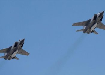 EEUU, alarmado por maniobras de cazas rusos sobre su base en Siria