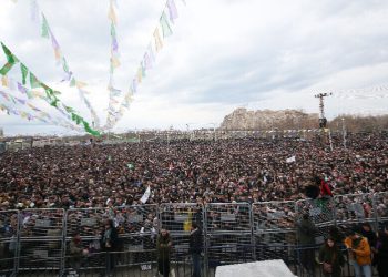 Newroz en Van: «Larga vida al líder Öcalan»