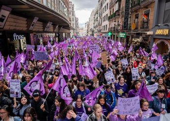Huelga estudiantil 8M: Más de 150.000 jóvenes llenan las manifestaciones de Libres y Combativas y el Sindicato de Estudiantes