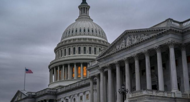 Un nuevo bloqueo en el Senado de Estados Unidos bloquea una norma para pagar a funcionarios durante cierres de Gobierno