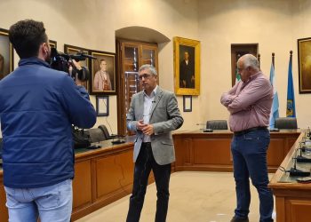 La Comisión por el cierre del vertedero Ya recibe a Hugo Morán en Nerva (Huelva)