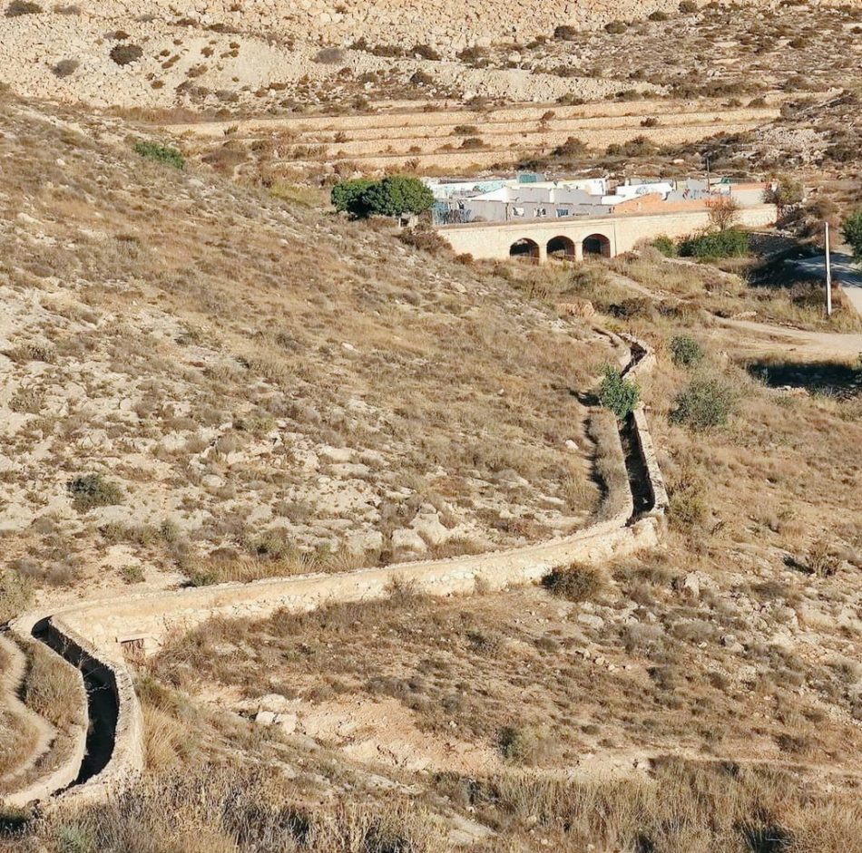 Itinerario lúdico-reivindicativo por el Canal de San Indalecio y el Cordel de la Campita