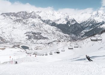 El conflicto por la unión de estaciones de esquí en Aragón viaja a Europa