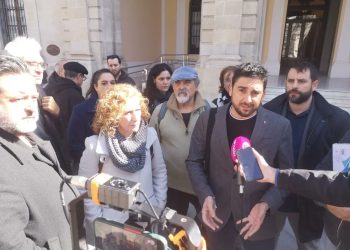 Podemos-Izquierda Unida proponen detener la concesión de nuevas licencias de pisos turísticos en Sevilla para garantizar el acceso a la vivienda