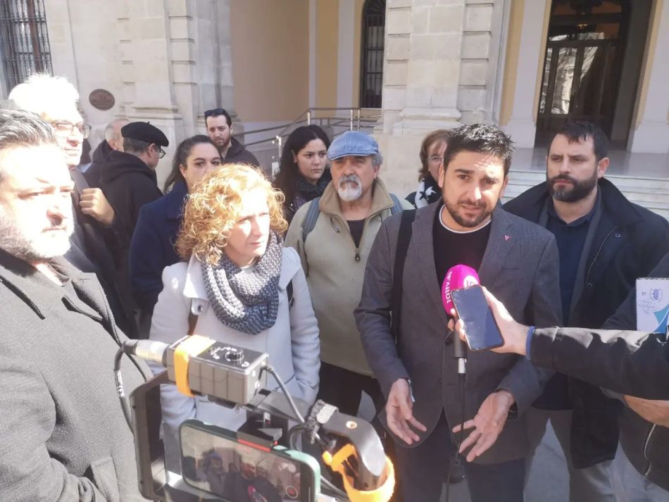 Podemos-Izquierda Unida proponen detener la concesión de nuevas licencias de pisos turísticos en Sevilla para garantizar el acceso a la vivienda