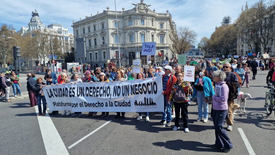 Más de 3000 personas se manifiestan en Madrid, en Cibeles, para reivindicar otra forma de hacer ciudad