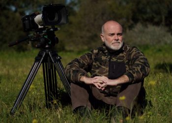 Arturo Menor, biólogo y cineasta: “No podemos hacer un cambio energético a costa de nuestra biodiversidad”