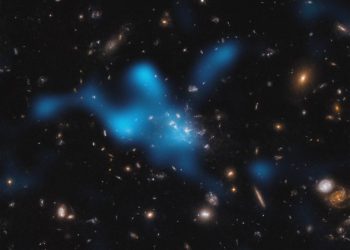 Observado el nacimiento de un remoto cúmulo de galaxias del universo temprano