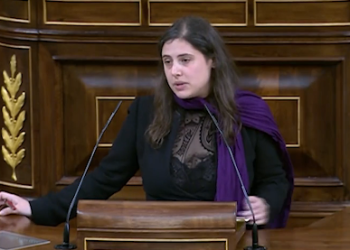 La diputada Maestro exige a los “negacionistas” de Vox que no ataquen al sector del automóvil, que “trabajen por España alguna vez” y “velen por nuestra industria y sus puestos de trabajo”