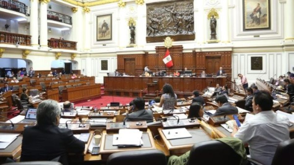 Congreso de Perú recibe moción de vacancia contra Dina Boluarte