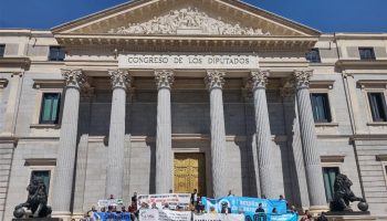 La política de infraestructuras de transporte en España ignora la emergencia climática