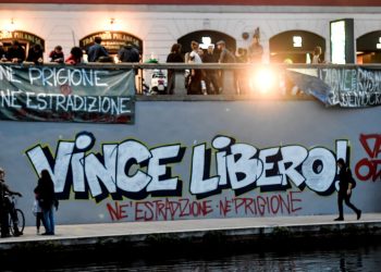 Tribunal de Apelación de Lyon en contra de la extradición de Vincezo Vecchi a Italia