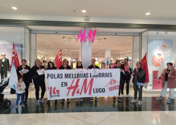 Seguimento total na 1ª xornada de folga en H&M de Lugo en demanda de melloras salariais e laborais
