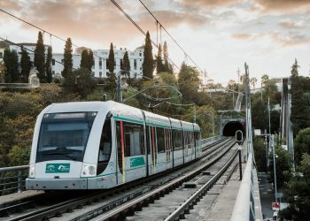 Adelante Andalucía denuncia que el metro de Sevilla oculta materiales cancerígenos en el uso de frenado