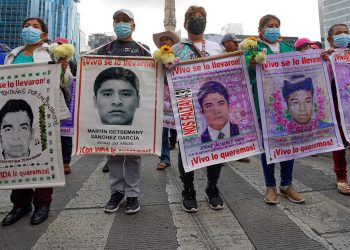 Expertos independientes denuncian que el Ejército «oculta información» del caso Ayotzinapa