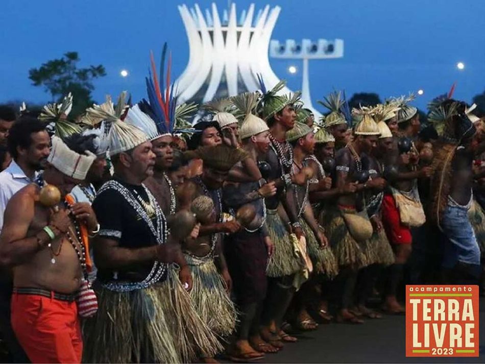 Marcha de los pueblos indígenas en Brasilia para asegurar derechos