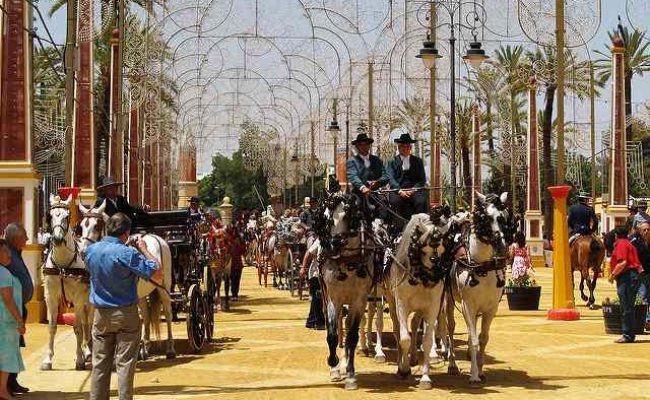 Adelante Andalucía pide al Ayuntamiento más medidas contra la explotación laboral en la Feria de Jerez