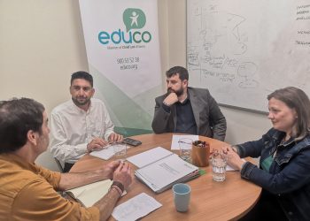 Podemos-Izquierda Unida Sevilla propone que las decisiones de los menores sean vinculantes en los asuntos que les afectan directamente