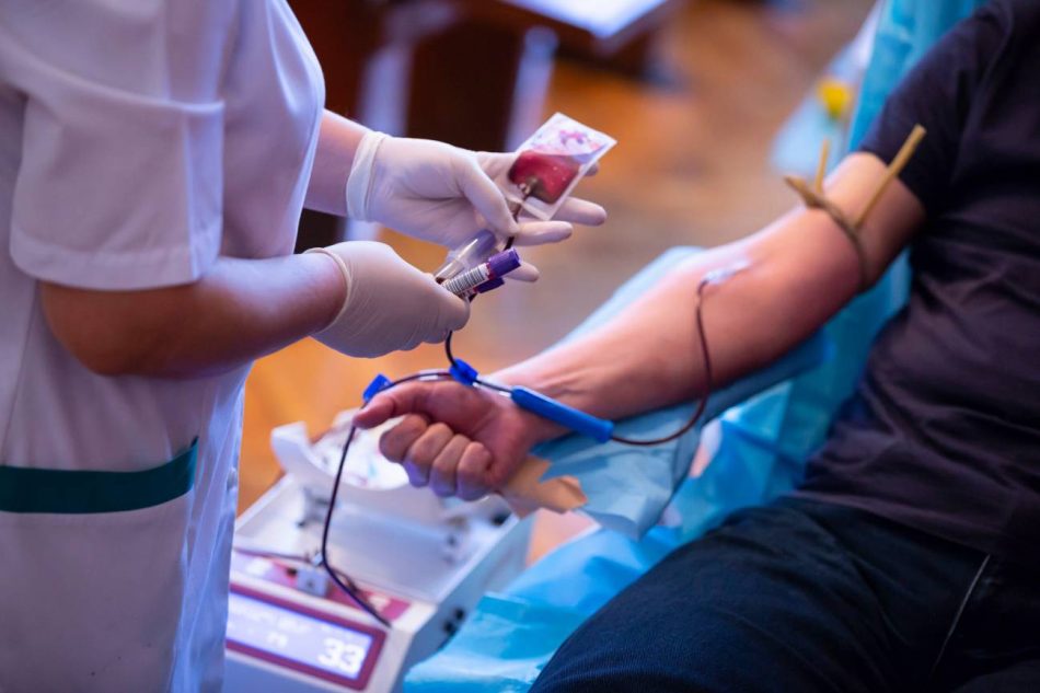 Sanidad anima a la población a donar sangre durante el período estival