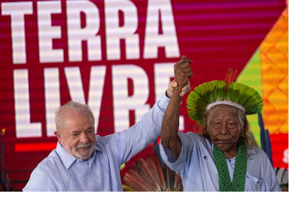 Lula se compromete a delimitar el mayor volumen de tierras indígenas posible en Brasil