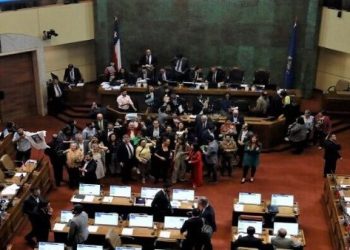 Chile reduce jornada laboral a 40 horas semanales