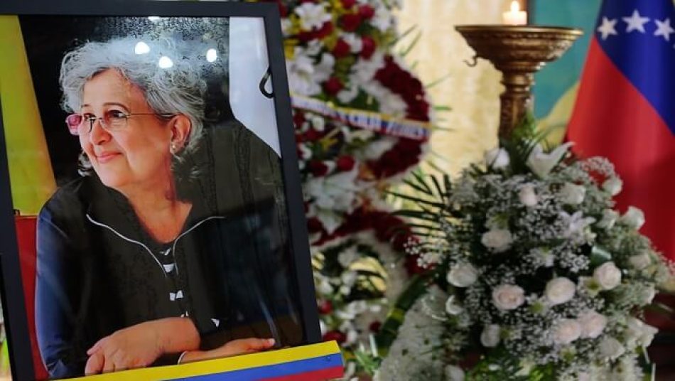 Rinden homenaje a ministra Tibisay Lucena en Venezuela