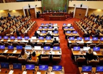 Diputados chilenos decidirán reducción de jornada laboral