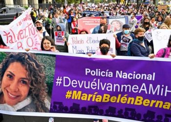 Protestas en Ecuador ante la absolución de uno de los implicados en el asesinato de la abogada María Belén Bernal