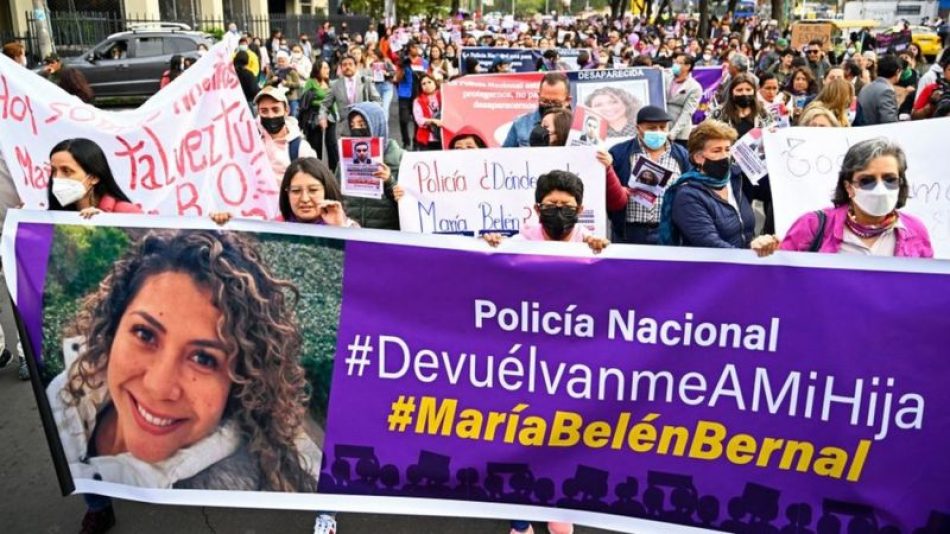 Protestas en Ecuador ante la absolución de uno de los implicados en el asesinato de la abogada María Belén Bernal