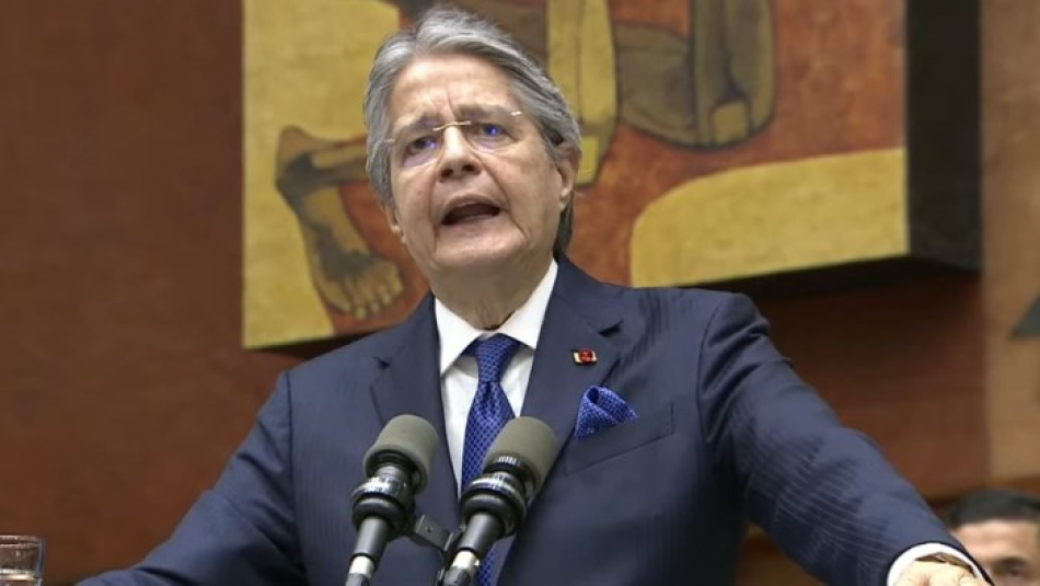 Presidente de Ecuador disuelve la Asamblea Nacional
