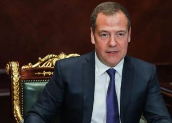 Medvedev: No hay otra opción que “eliminación física” de Zelenski