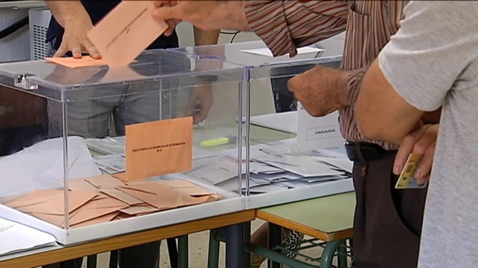 Más de 23.600 empleados públicos participarán mañana en el dispositivo electoral del 23J en Andalucía