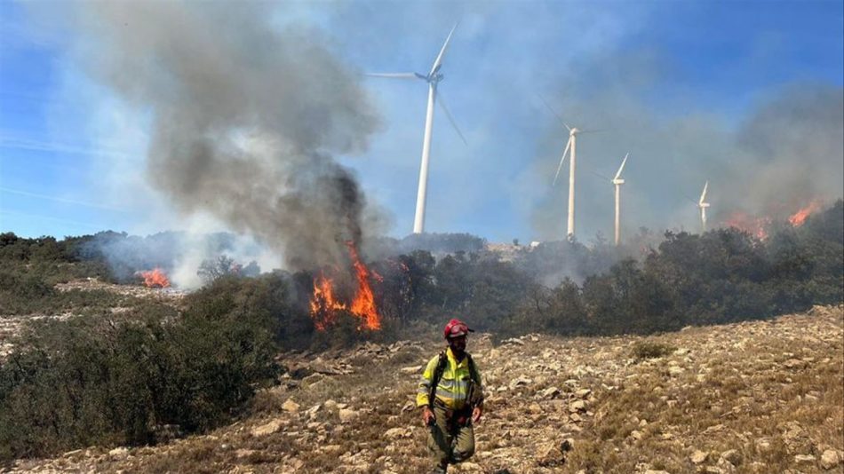 CGT denuncia l’augment del risc d’incendi i la disminució de l’efectivitat dels mitjans d’extinció amb la implantació massiva de parcs eòlics